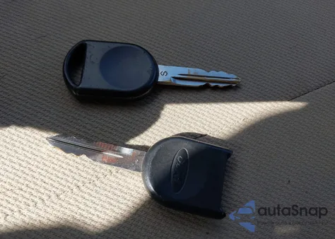 2010 Ford F-150 Fx4/Lariat/Xl/Xlt z USA, uszkodzony, nr VIN 1FTFX1EV3AFC89485